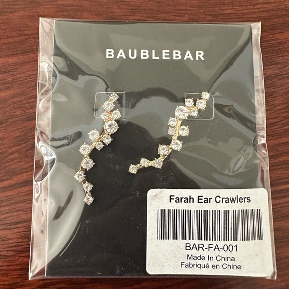 BaubleBar Jewelry - NWT Baublebar Farah Ear Crawlers